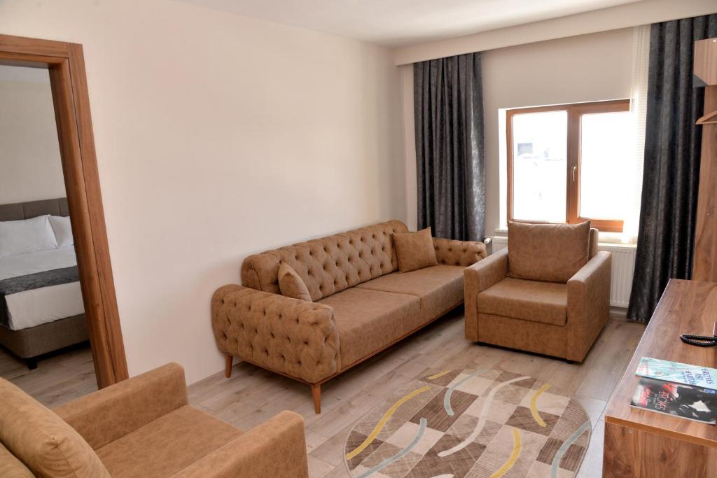 Гостиная зона в Zümrüt Palas Otel
