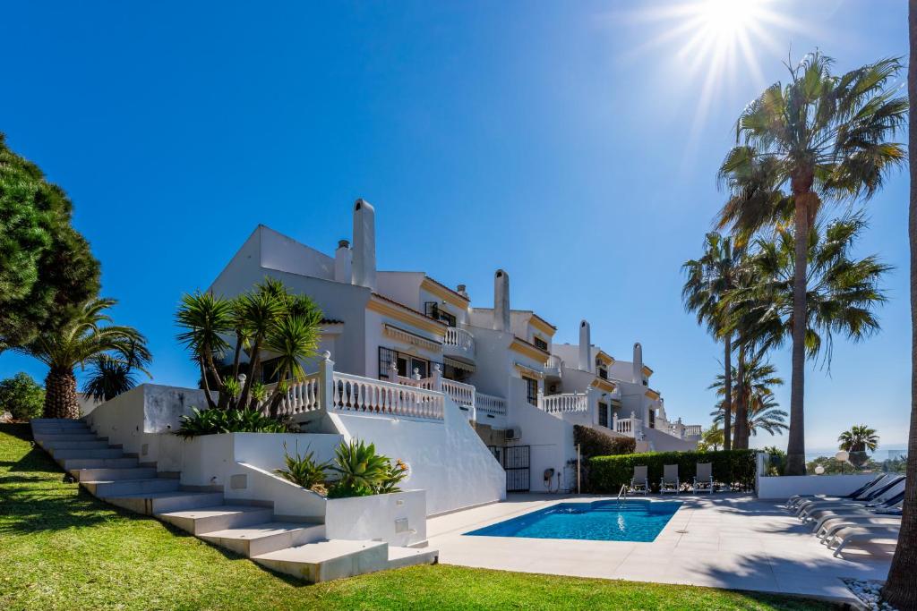 Bazén v ubytovaní Townhouse Calahonda alebo v jeho blízkosti