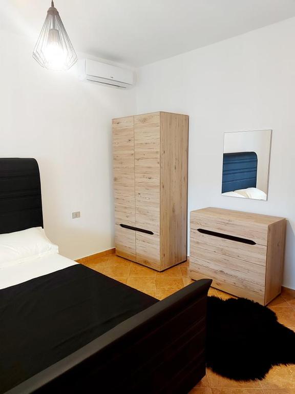 Vlore Holiday House - Image 2