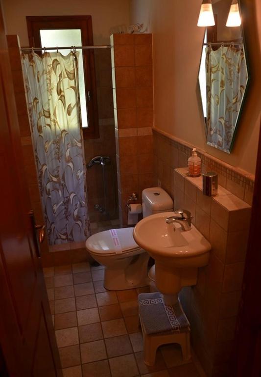 Koupelna v ubytování Archontiko tou Ziaka