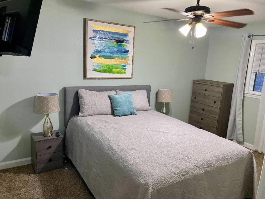Relaxing at Redstone 3 Bedroom House - Housity