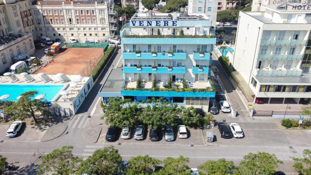 Bazén v ubytování Hotel Venere nebo v jeho okolí