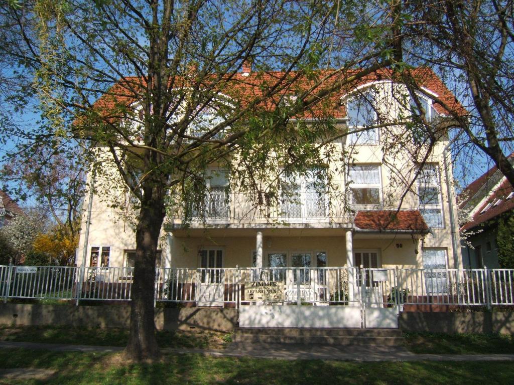Budova, kde se penzion nachází