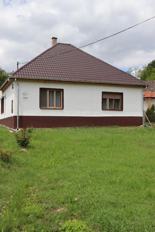 Fotografia z galérie ubytovania Szajkó Vendégház v destinácii Mucsi