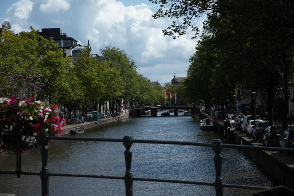 Hotel 717 - Resim 38