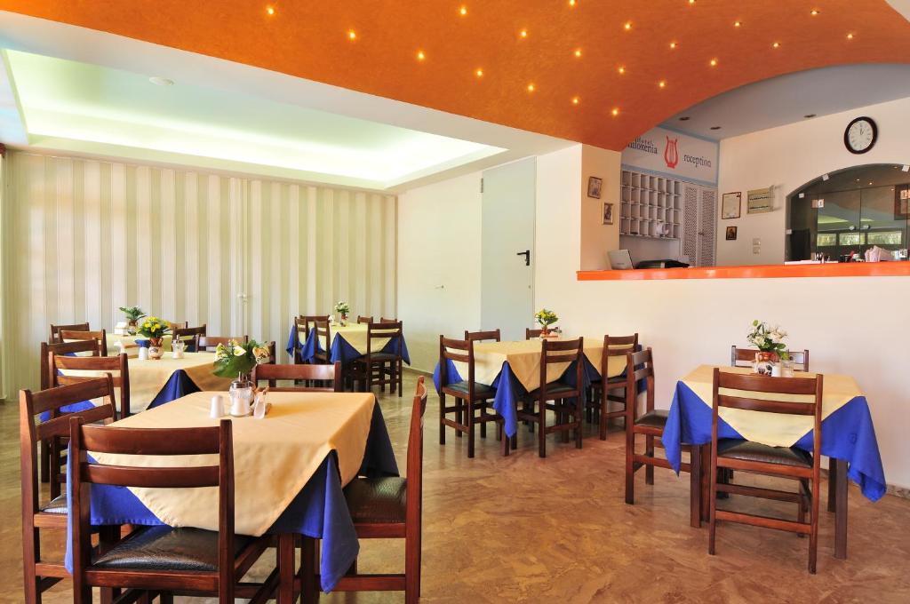 Ресторан / где поесть в Hotel Philoxenia