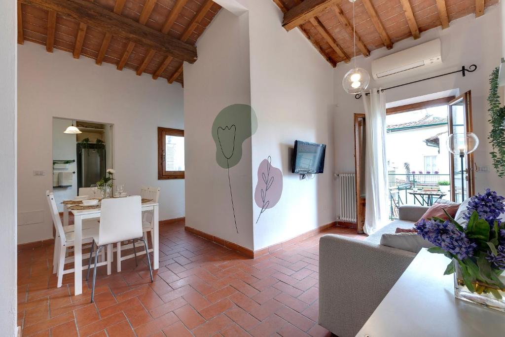 Kuchnia lub aneks kuchenny w obiekcie Maddalena Apartment by Mamo Florence