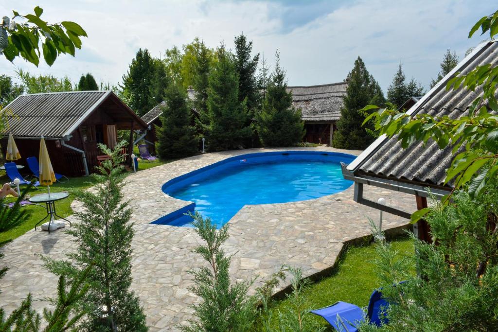 Booking.com: Camping Robinson Country Club Oradea , Oradea, Romania - 125  Giudizi degli ospiti . Prenota ora il tuo hotel!