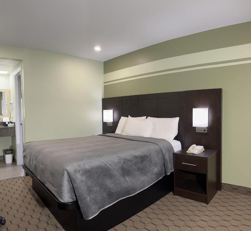 Gallery image of Budget Inn in Port Hope