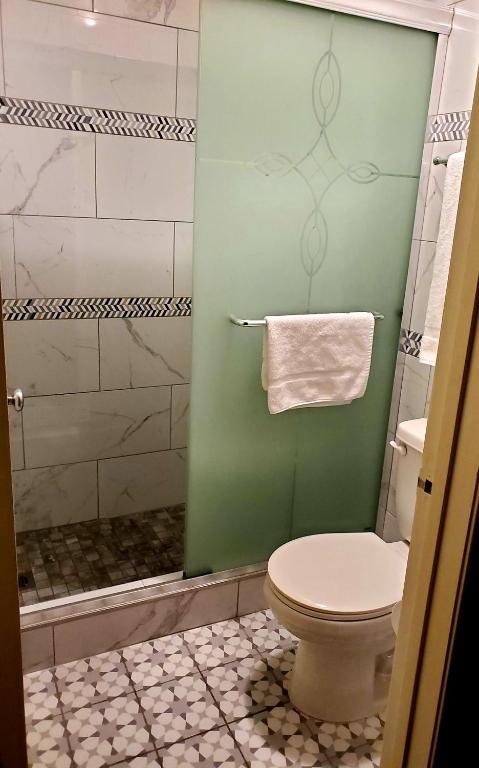 Triplodge of Santa Clarita - Queen Suite - Niet -roken