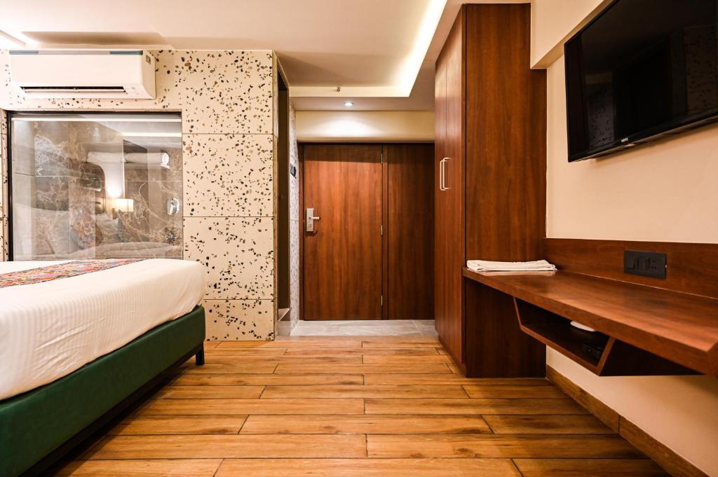 Suvidha Suites - Large Double Room