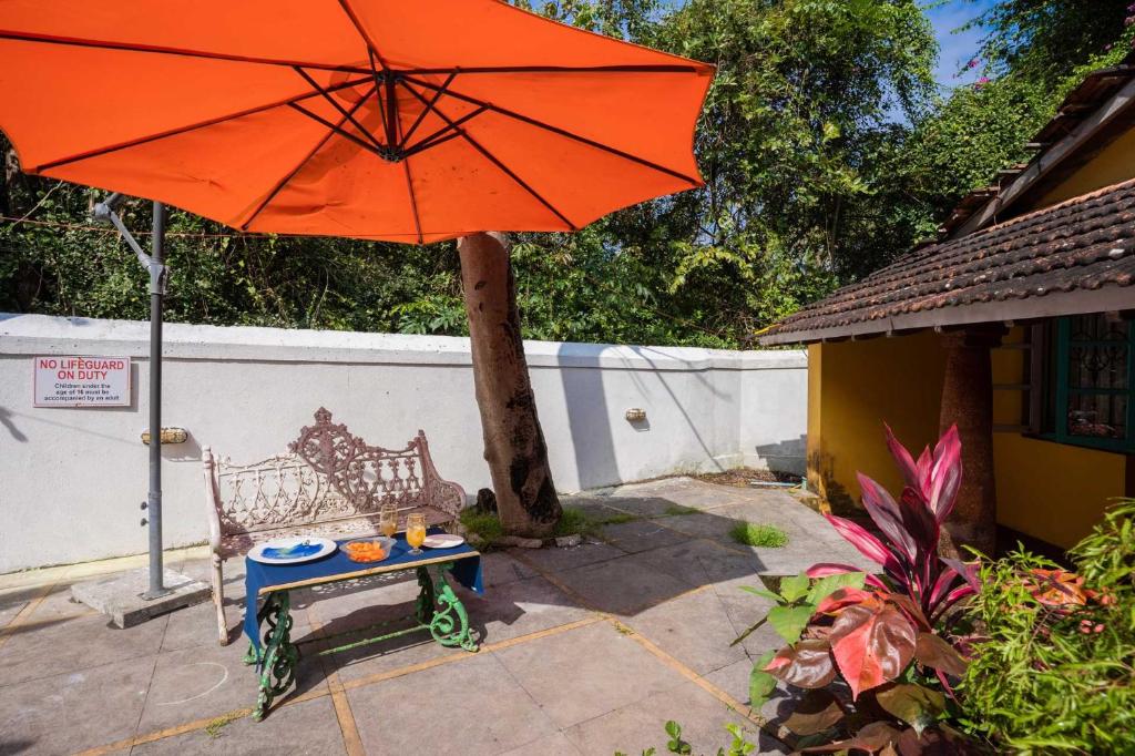 Zahrada ubytování StayVista at Terra Rosa - Pet Friendly Villa