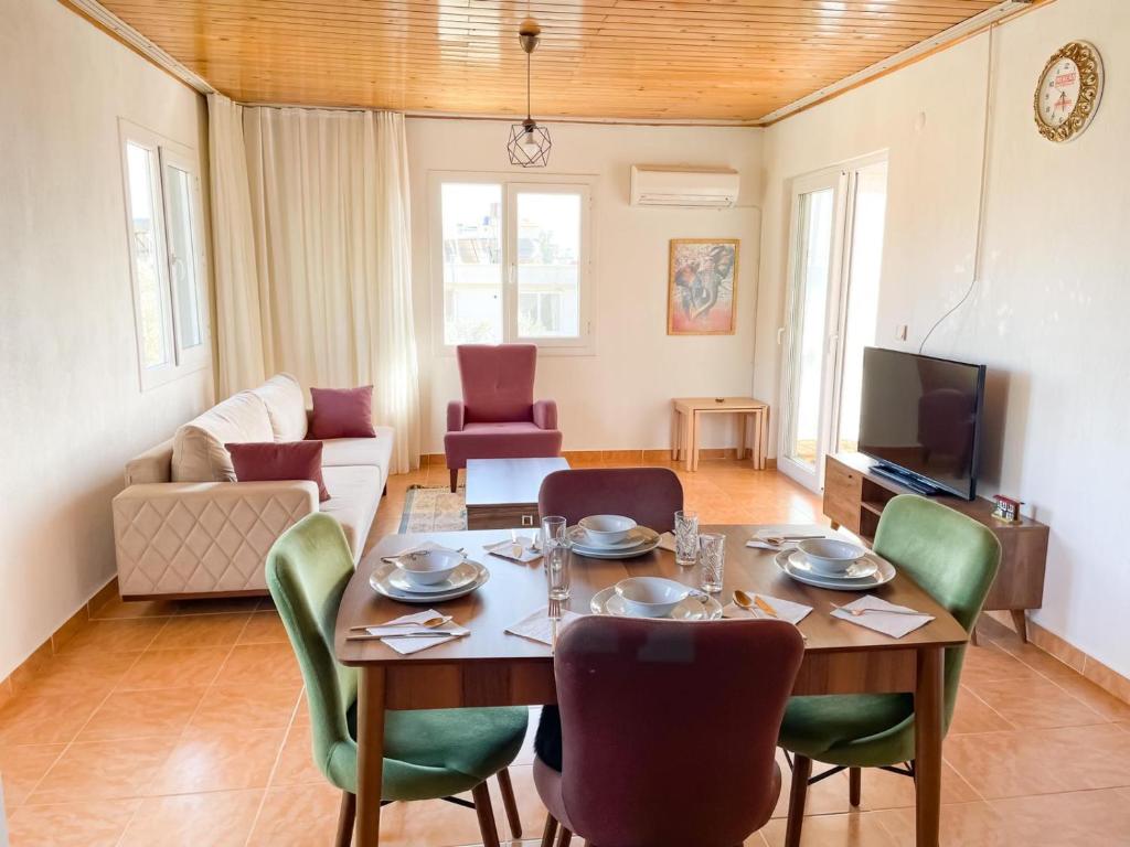 Kaş Gökseki’de 2+1 Plaja Yakın Apart