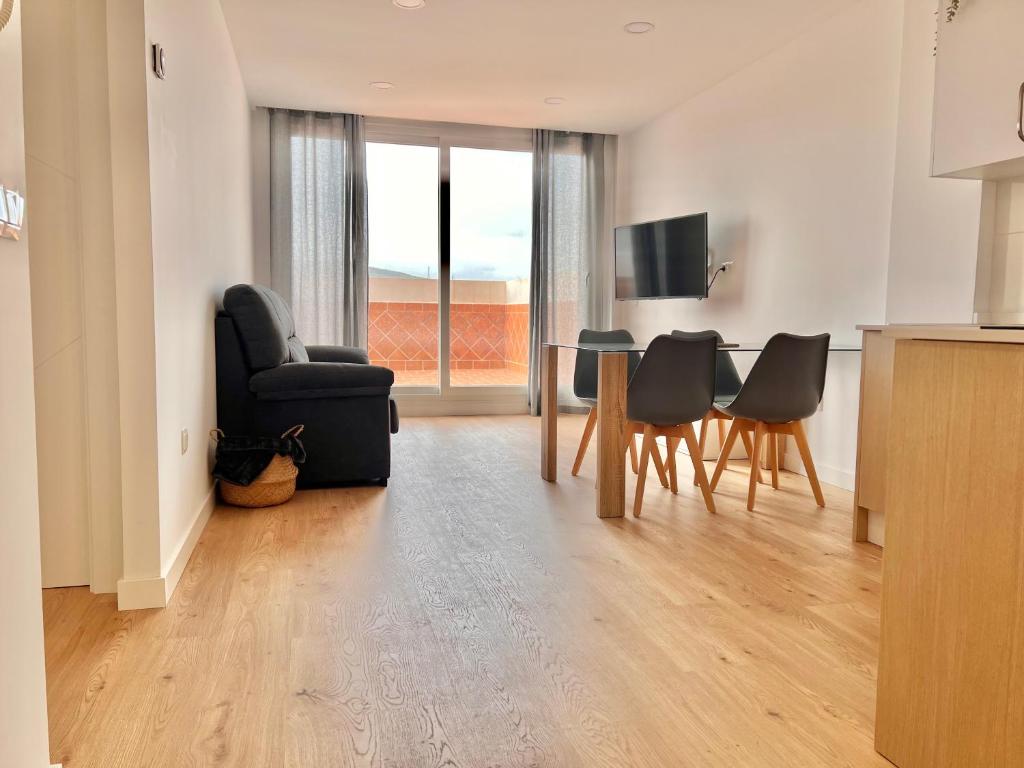 TV a/nebo společenská místnost v ubytování APARTAMENTO CAMINO DEL RIO