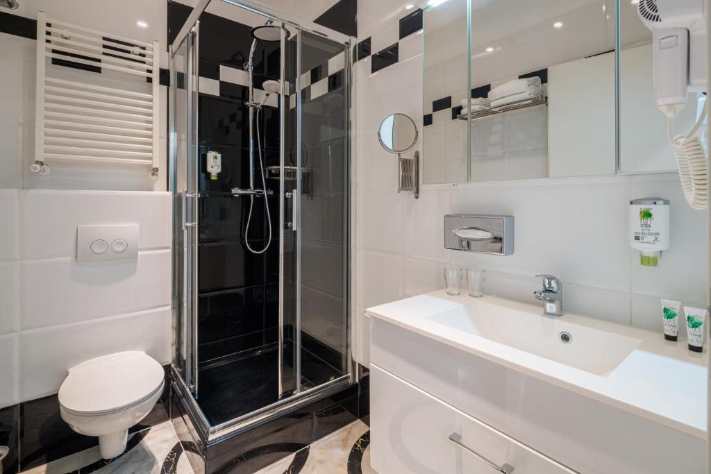 Best Western Plus Celebrity Suites - Resim 43