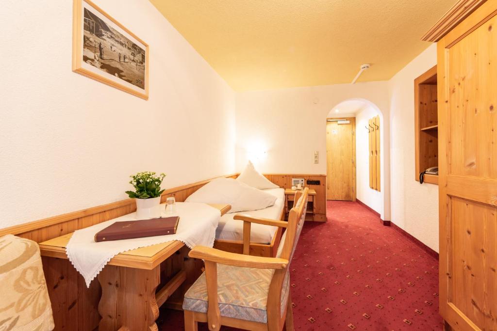 Posedenie v ubytovaní Hotel Garni Tyola