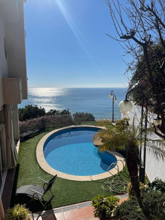 Villa Espectacular frente al mar con piscina, Canet de Mar ...