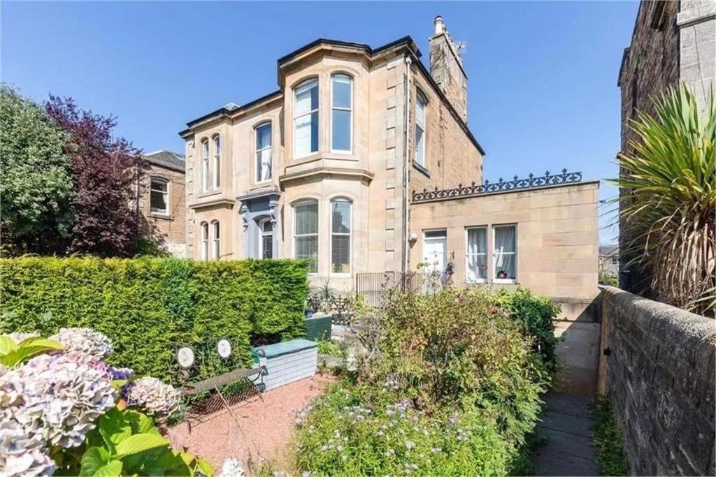 mayfield apartment, Edinburgh, UK