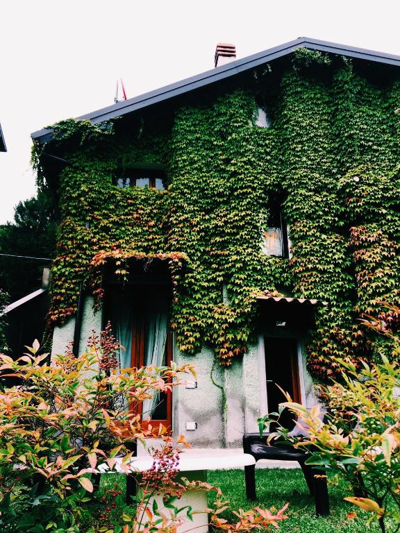 A garden outside Il Giardino Nascosto - Bellagio, Lago di Como