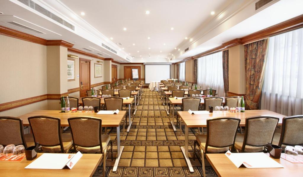 Restaurace v ubytování The Marble Arch Hotel, by Thistle