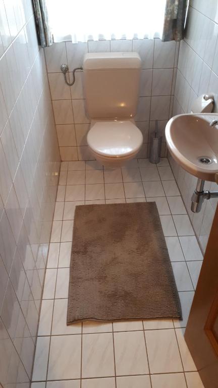 Kúpeľňa v ubytovaní Ferienwohnung Stampfer