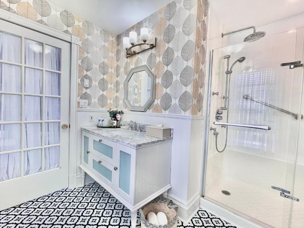 Bagno di Charlotte's Rose Inn