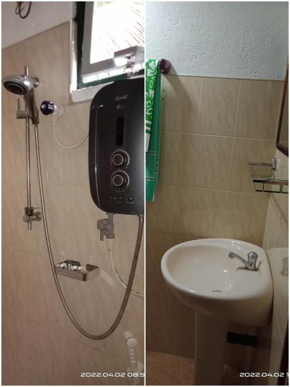 Koupelna v ubytování 'Franklyn', Homestay