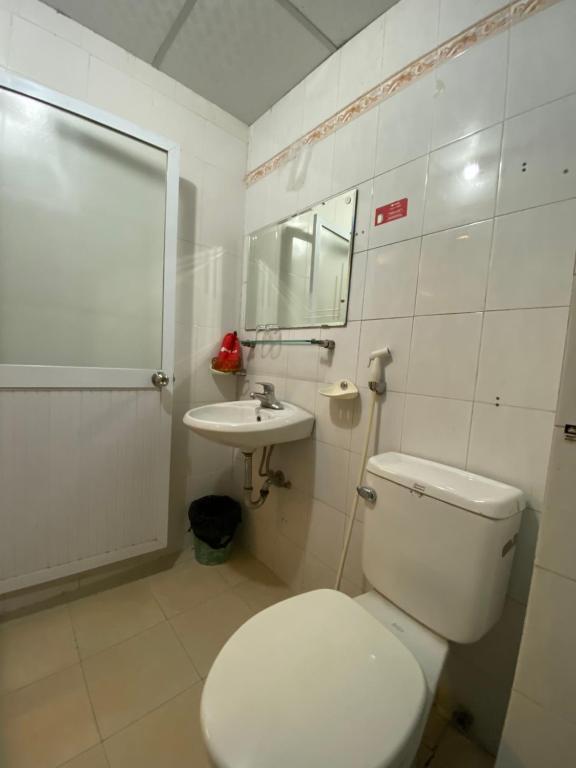 Koupelna v ubytování Sophie hotel