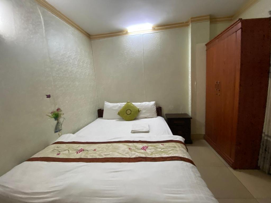 Postel nebo postele na pokoji v ubytování Sophie hotel