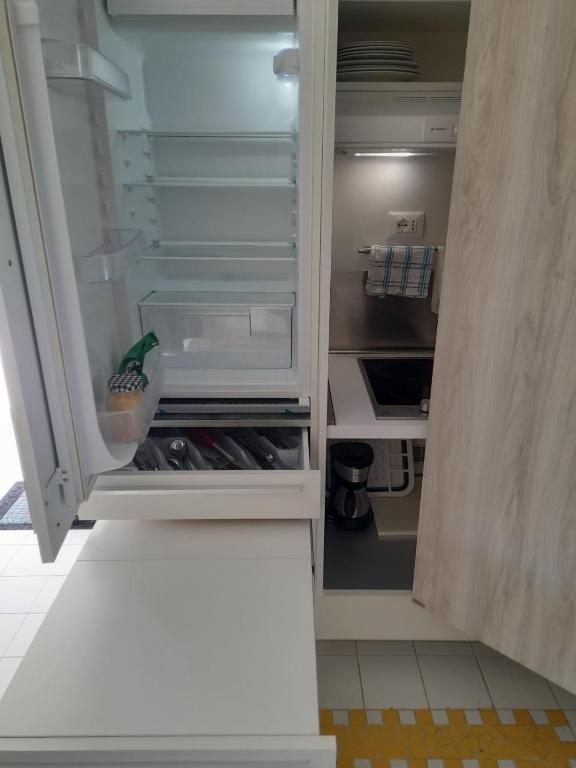 Kuchyň nebo kuchyňský kout v ubytování Studio 25 m Manganao Joela 4 personnes avec machine a laver