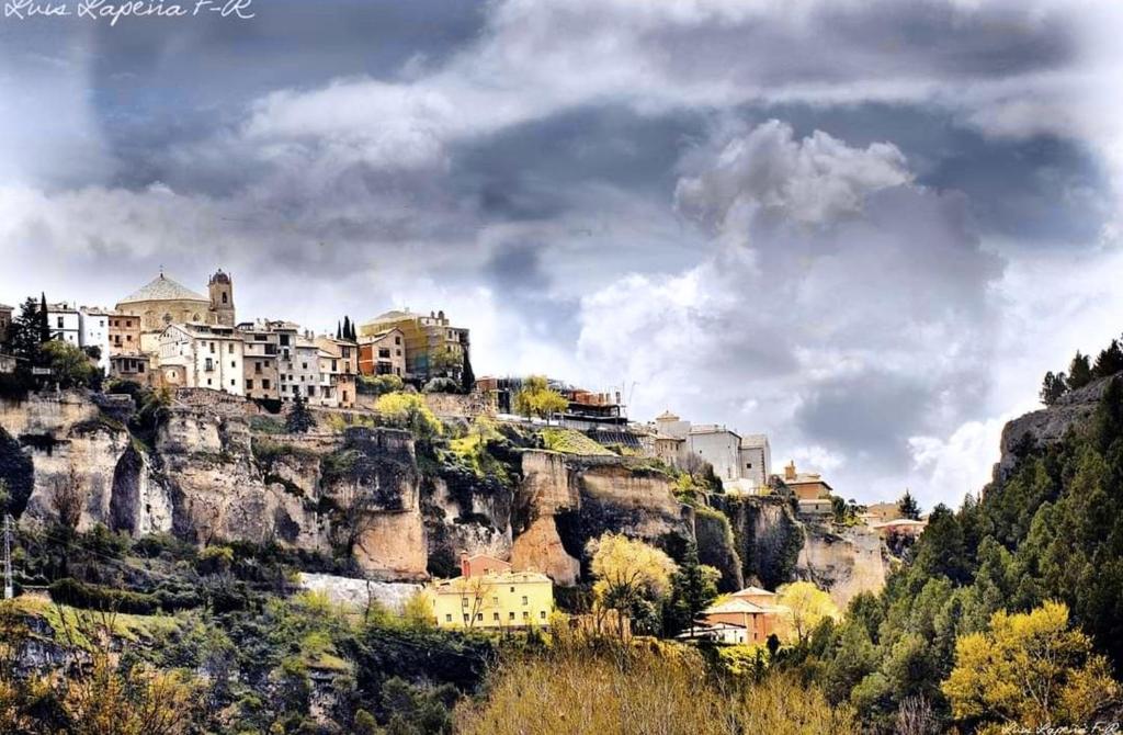 Photo de la galerie de l'établissement One bedroom house with city view at Cuenca, à Cuenca