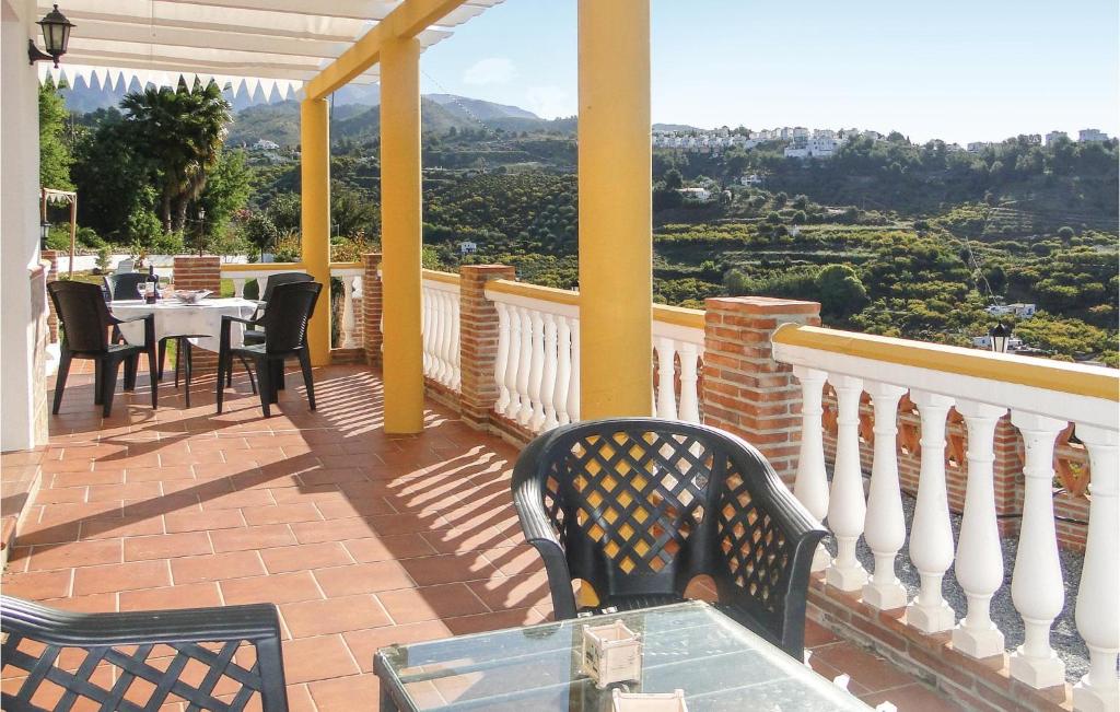 Balkón alebo terasa v ubytovaní 3 Bedroom Amazing Home In Frigiliana