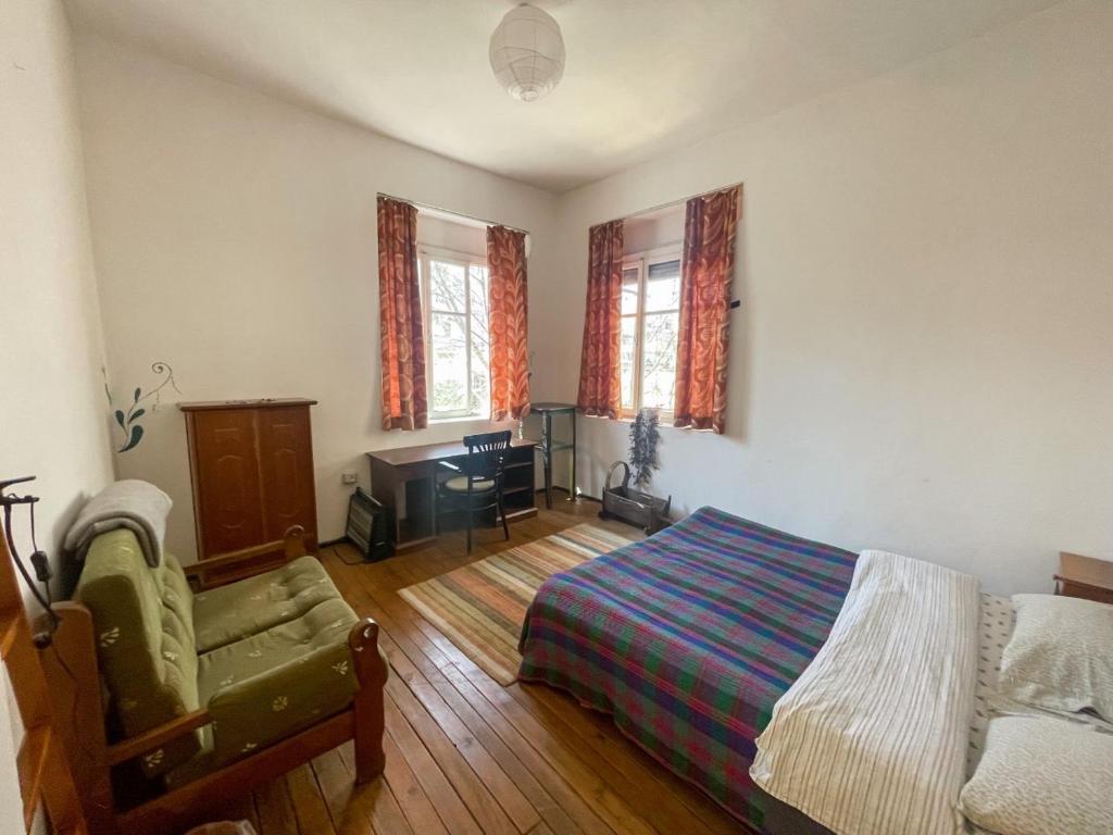 Postel nebo postele na pokoji v ubytování Tirana Backpacker Hostel