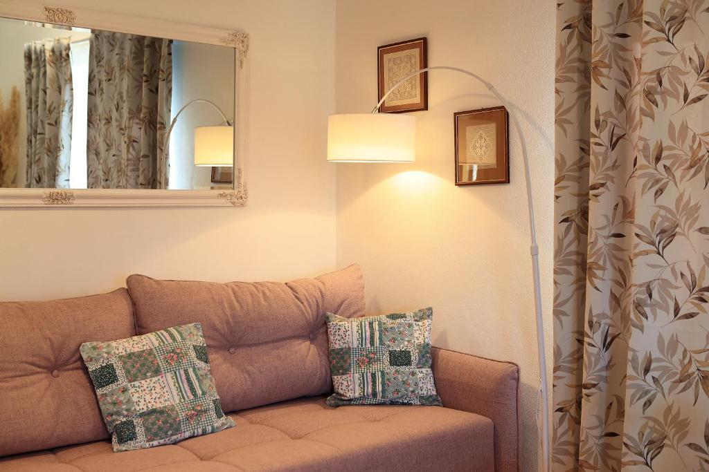 Posezení v ubytování Luxury Apartman Alex with sauna & jacuzzi in the village