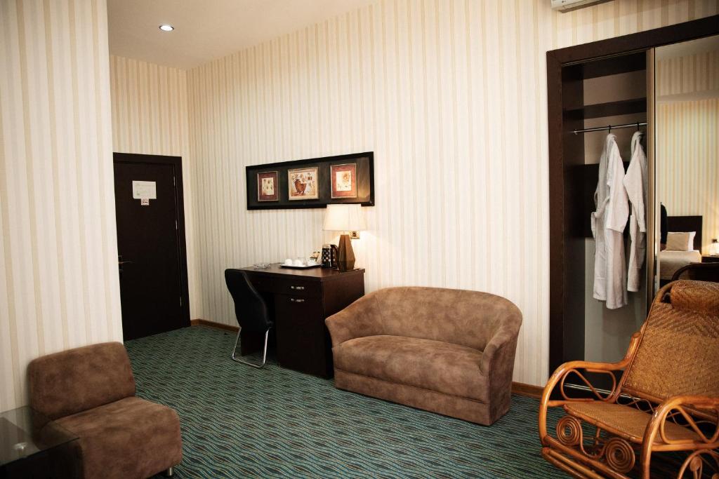 لابی و فضای عمومی Austin Hotel Baku - تصویر ۵
