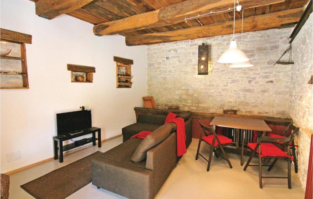 Posedenie v ubytovaní Pet Friendly Home In Stroncone Terni Tr
