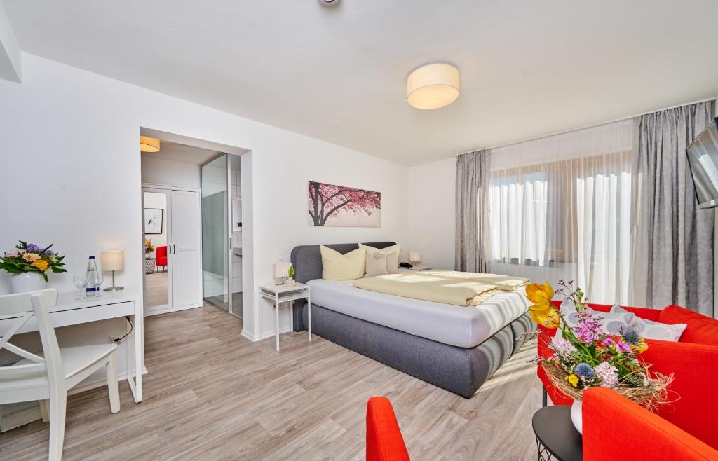 Hotel Restaurant Zum Goldenen Anker mit Hallenbad & Wellnessbereich - Comfort Double Room With Balcony