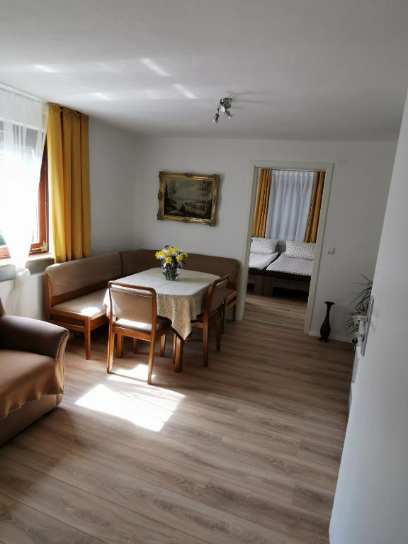 La Casa Suciu - 