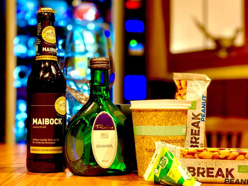 Nápoje v ubytování Boutique Hotel & Bio Wirtshaus Schwarzer Bock
