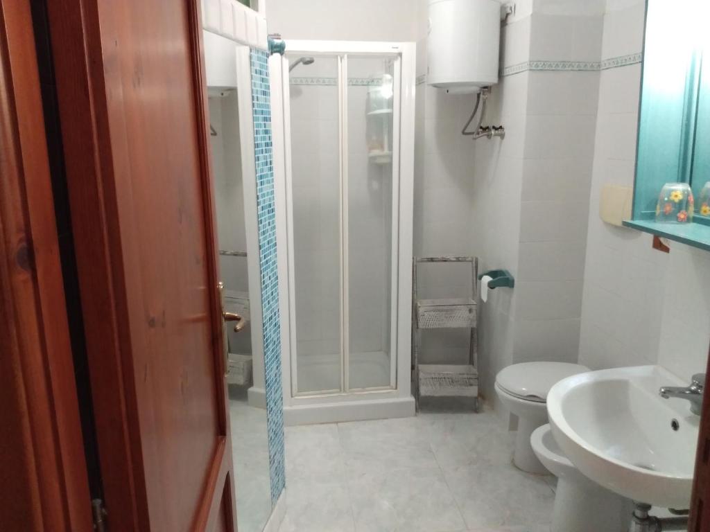 Koupelna v ubytování Carruggetto