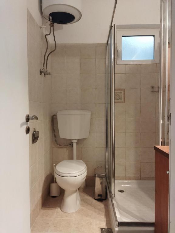 Kúpeľňa v ubytovaní Garden house Karystos