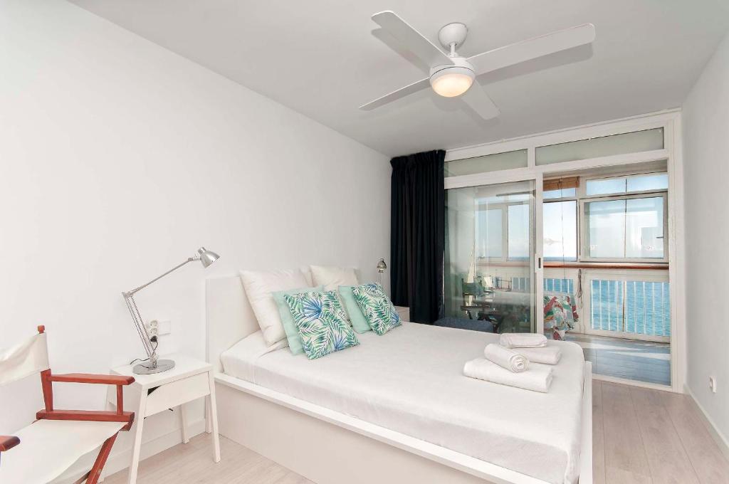 Booking.com: Apartamento Precioso piso en primera línea de ...