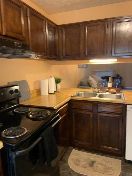 2BR Comfort in Lithonia Near Stone Mountain park - Casa De Dos Dormitorios