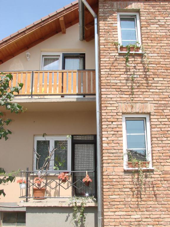 A balcony or terrace at Bóbita Apartman