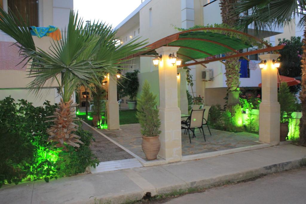 Budova, kde se aparthotel nachází