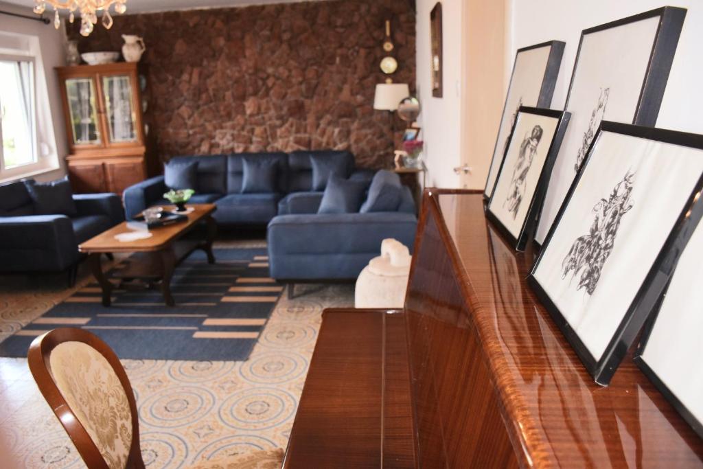 Un lugar para sentarse en Apartments Ivanović