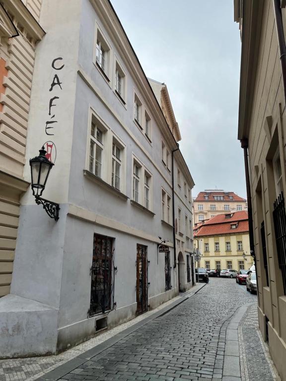 U Cervene zidle - Red Chair Hotel, Prague – Updated 2023 Prices