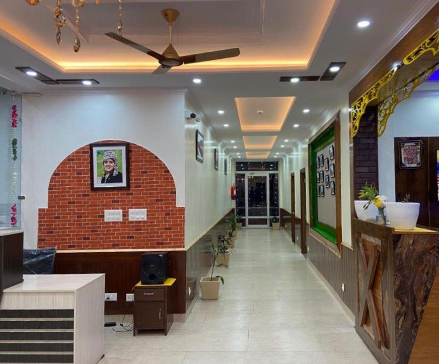 HOTEL OJAS, Dagshai, India