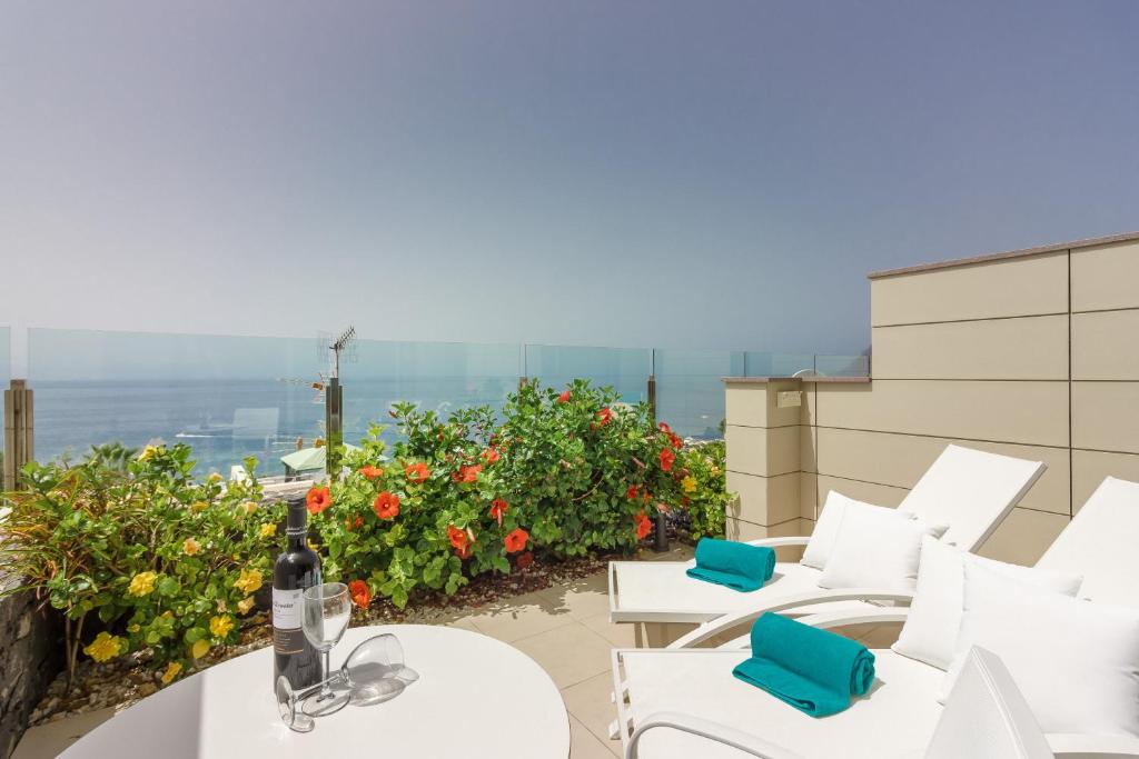 Klayman Diamond Aparthotel, Acantilado de los Gigantes ...