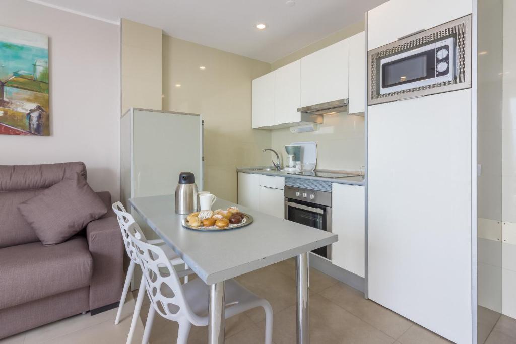 Klayman Diamond Aparthotel photo